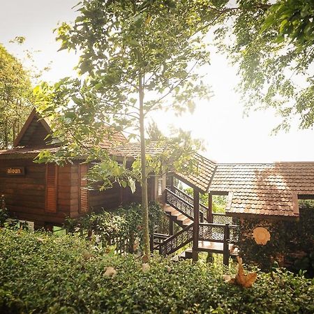 Malihom Private Estate Villa Balik Pulau Exteriör bild