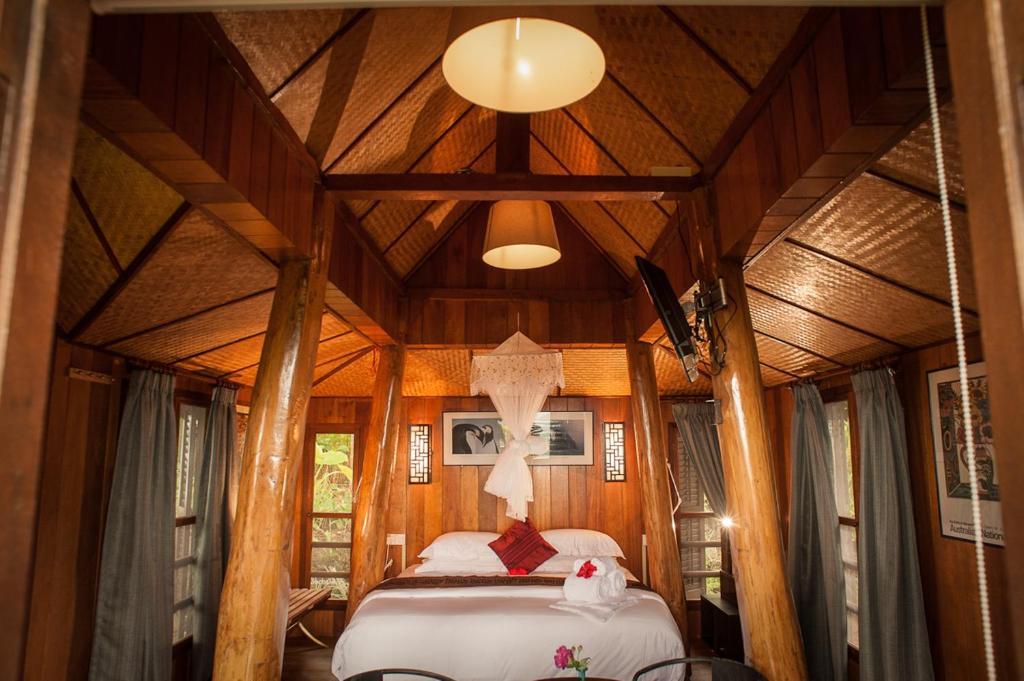 Malihom Private Estate Villa Balik Pulau Exteriör bild