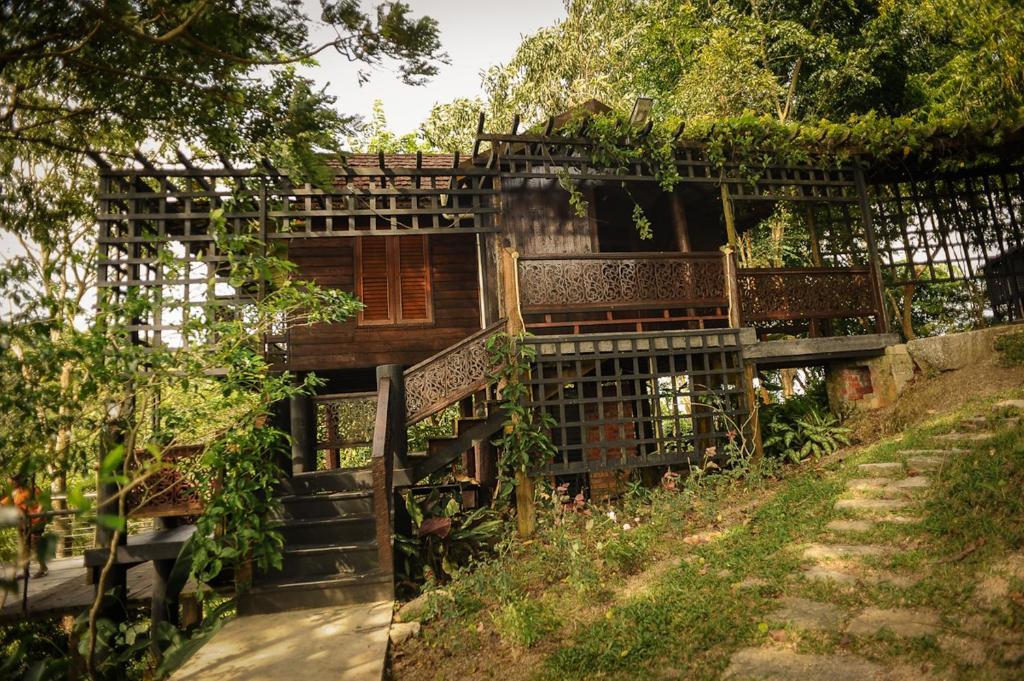 Malihom Private Estate Villa Balik Pulau Exteriör bild