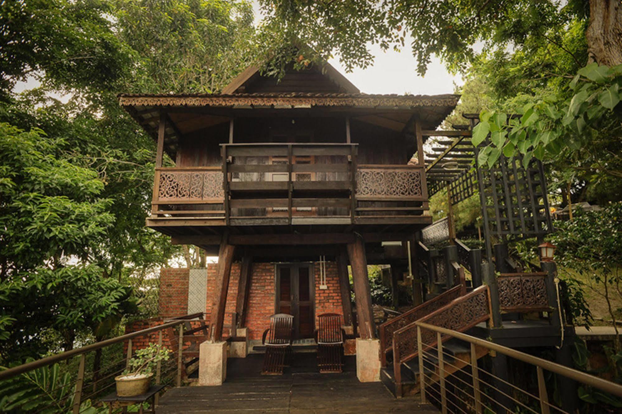 Malihom Private Estate Villa Balik Pulau Exteriör bild
